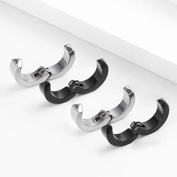 2pcs Anime Chainsaw Man Yoshida Hirofumi Cosplay Ear Clip Earrings Women Men Punk Black No Pierced Fake Ear Circle Pop Jewelry - Image 2