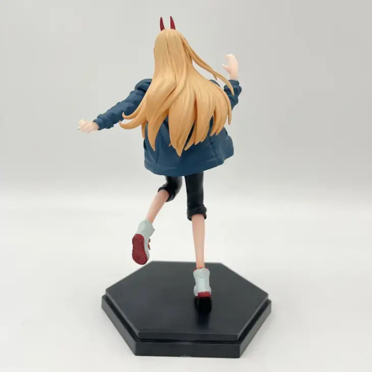20cm Chainsaw Man Anime Figure Power Action Figure Collectible Model Doll Ornaments Toys Birthday Gifts - Image 2